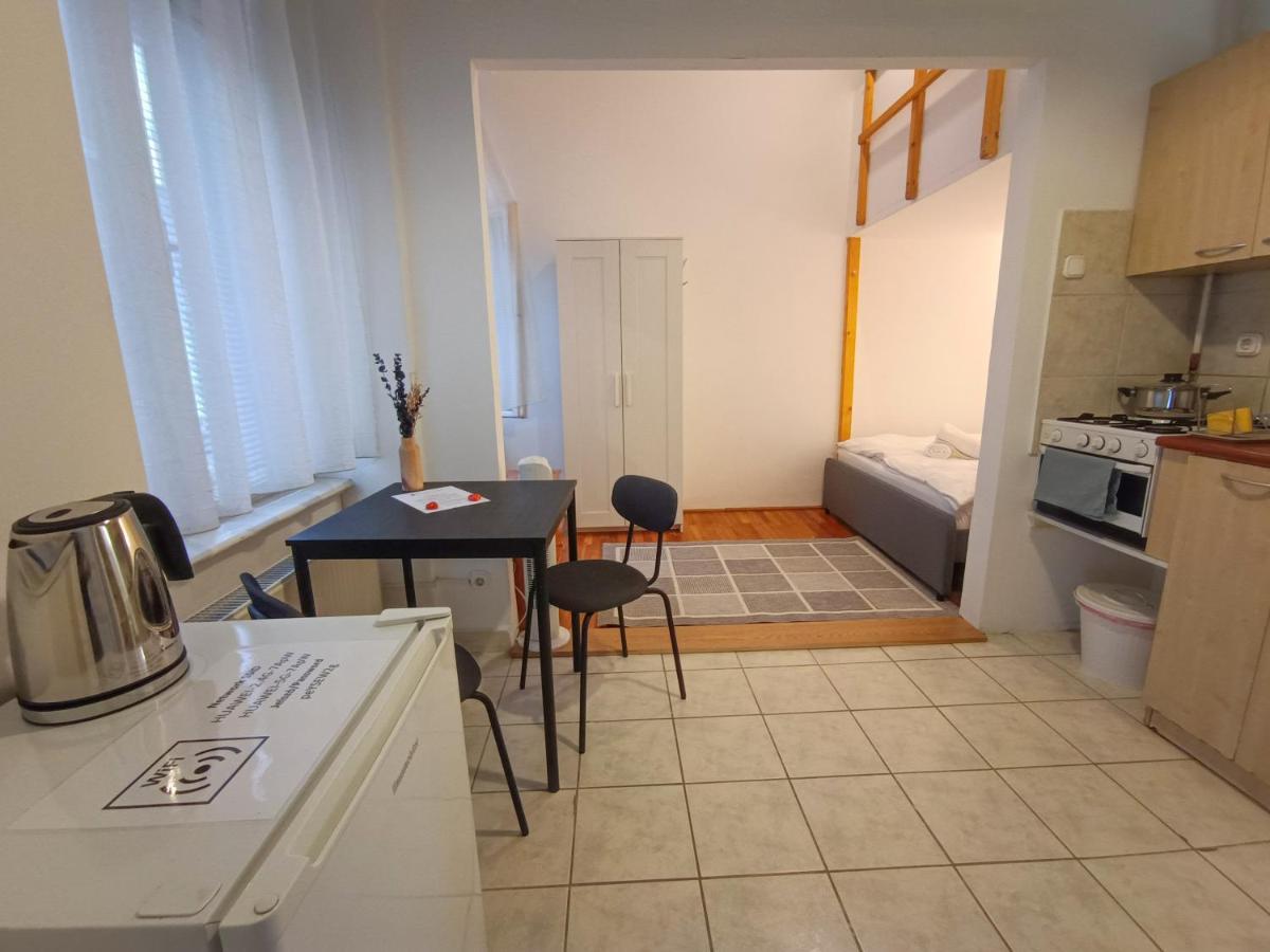 R172 Elitehost Raday Studio Apartment Budapesta Exterior foto